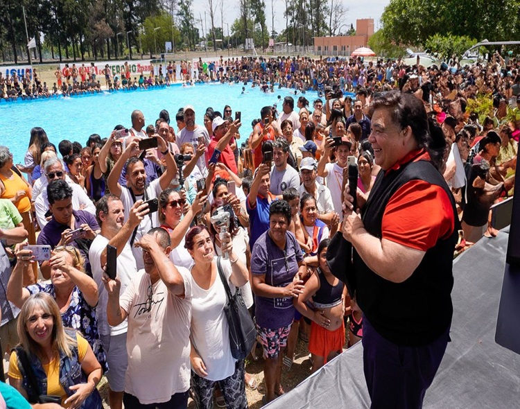 EL INTENDENTE MARIO ISHII INAUGURÓ LA TEMPORADA DE LA COLONIA MUNICIPAL EN JOSÉ C. PAZ